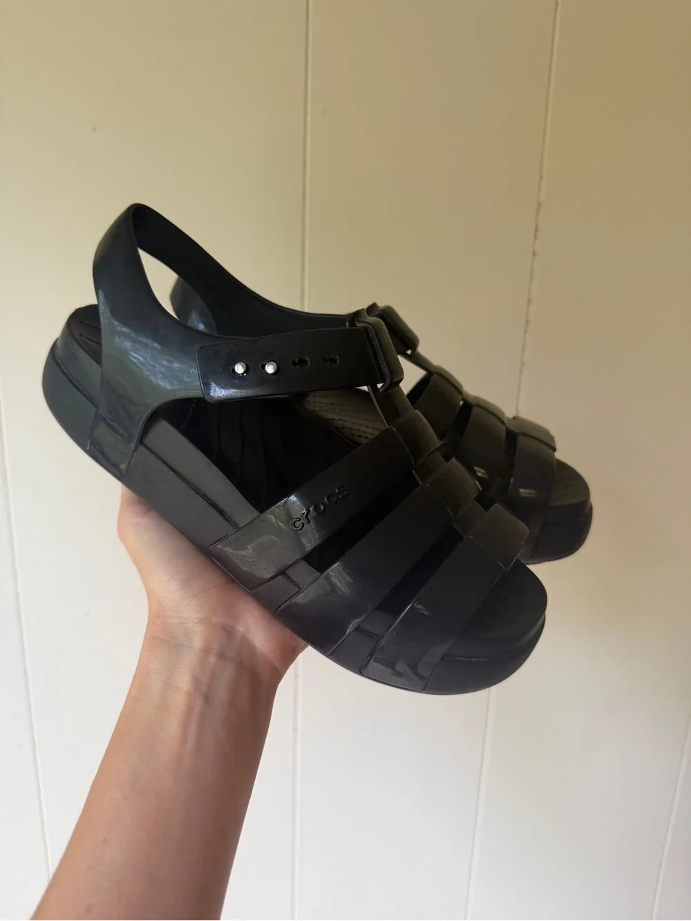 CROCS Black Jelly-Strap Sandals comfy summer